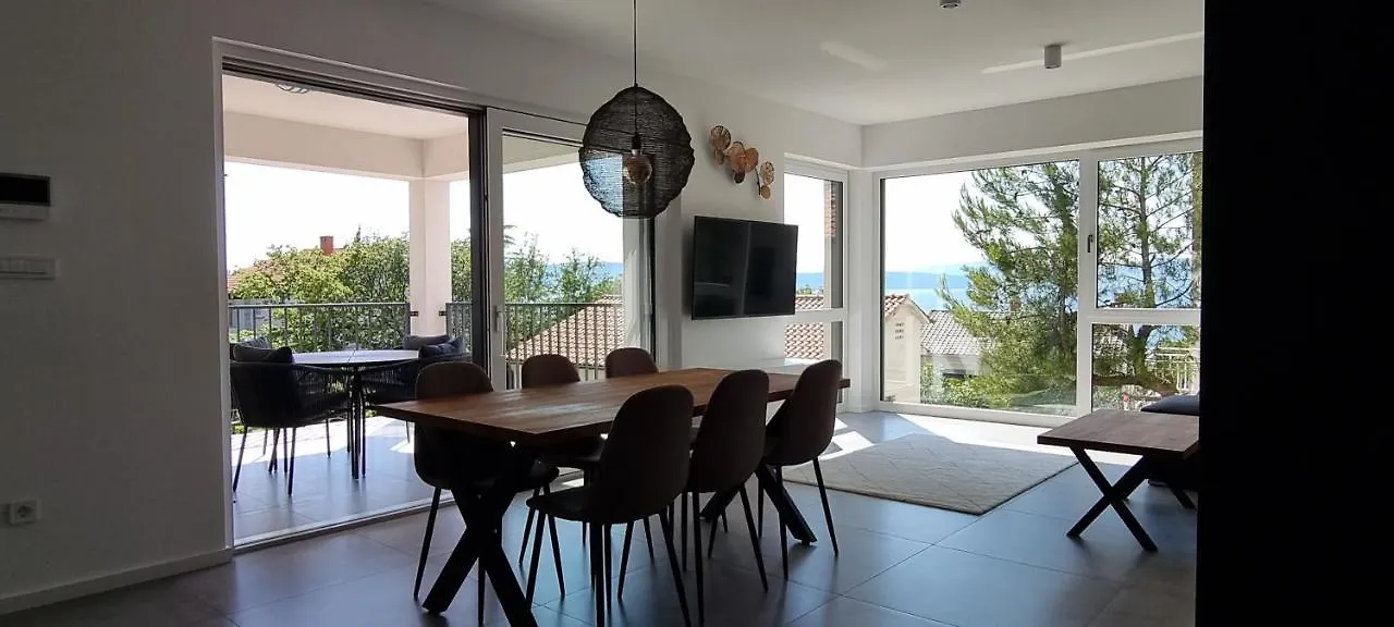 Seabreeze Luxury Apartments Njivice Croatia